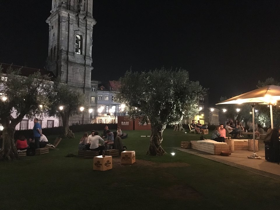 BASE outdoor bar in Porto, Portugal.