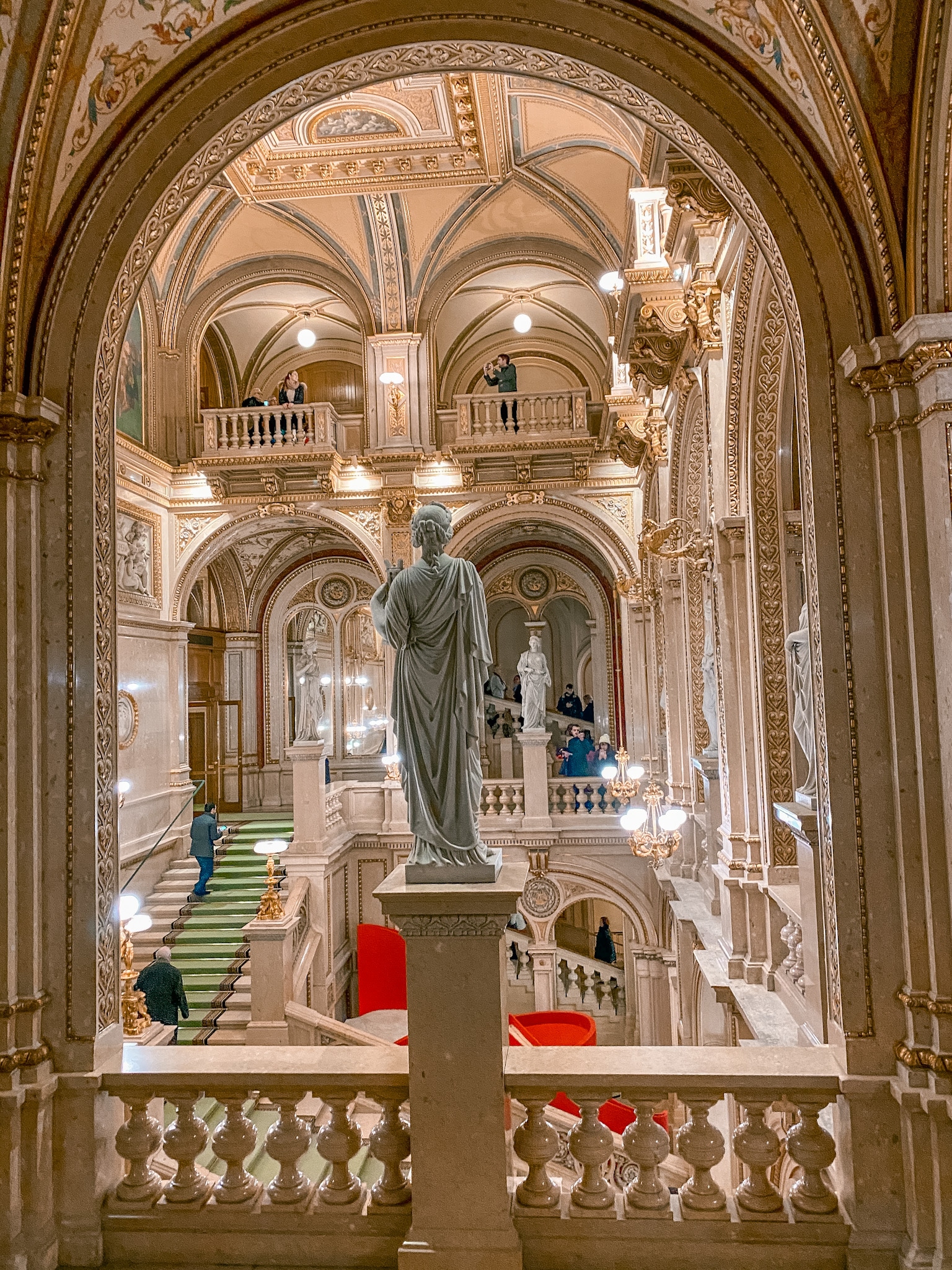 The beautiful interior of Wiener Staatsoper (Vienna State Opera House). 